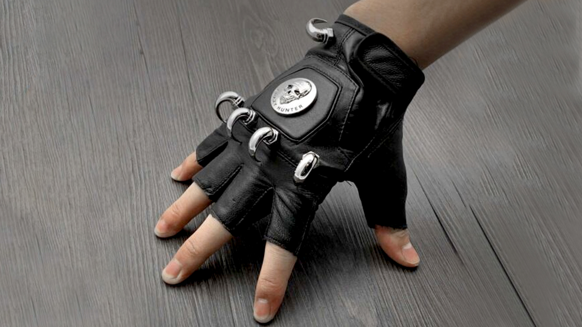 Buy Fingerless Leather Gloves in USA