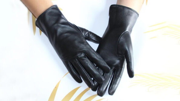 Buy Leather unlined Gloves in USA